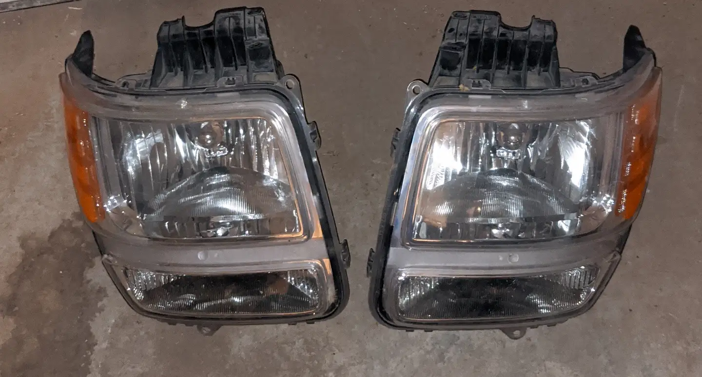 Photo 2007-2012 Dodge Nitro Headlights