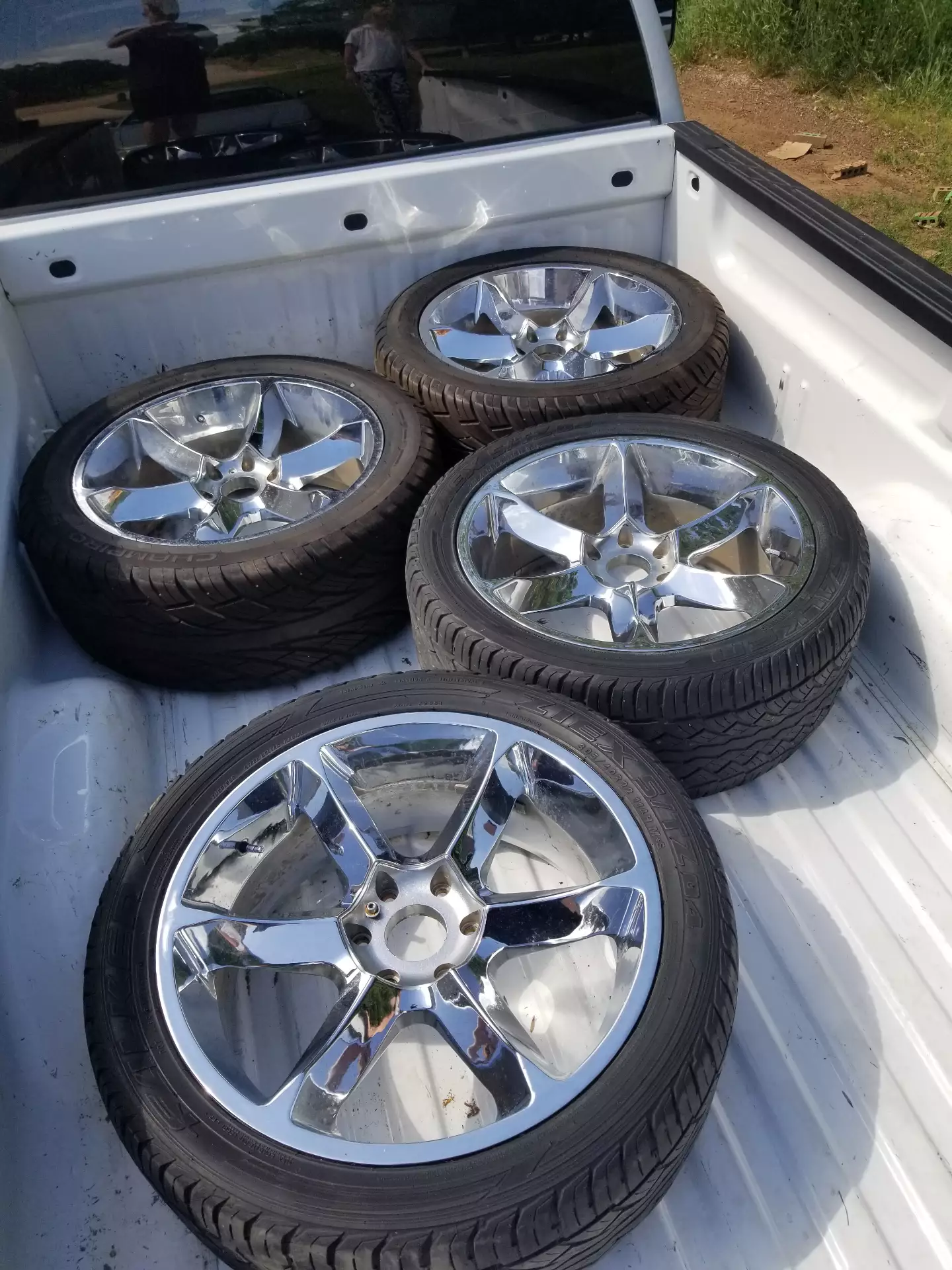 Used 22 Foot Pontoon Boat For Sale - ZeBoats